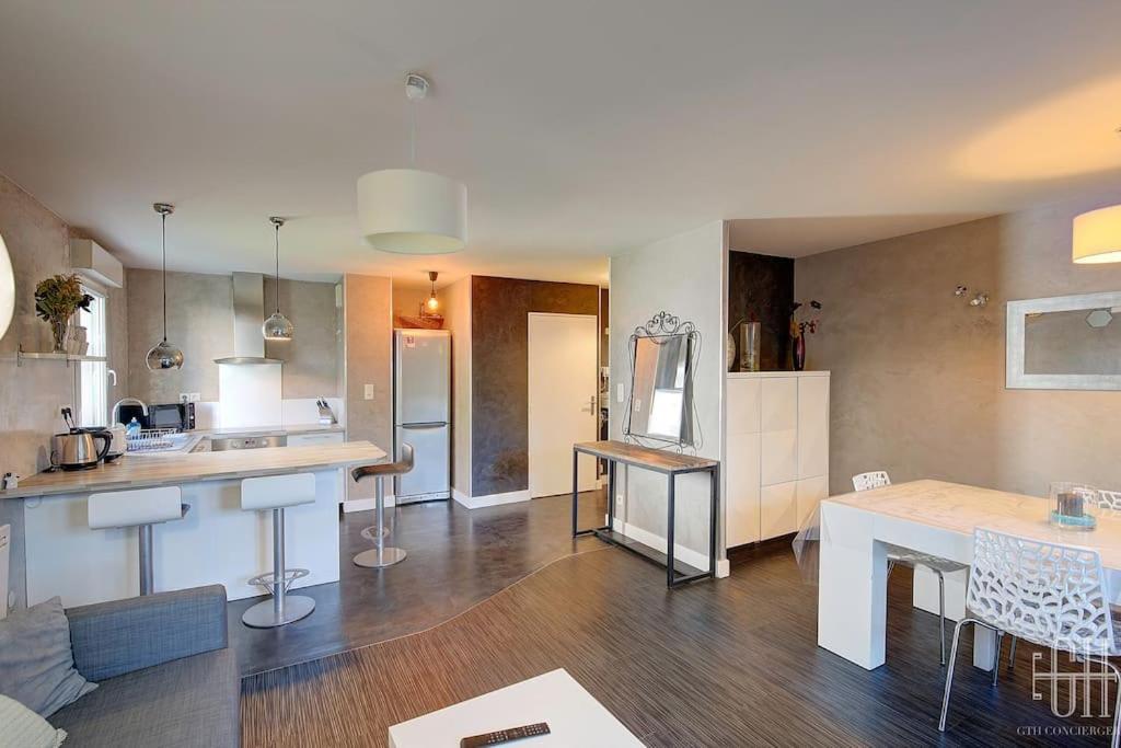 Apartment Le Dahlia / Jardin Botanique *